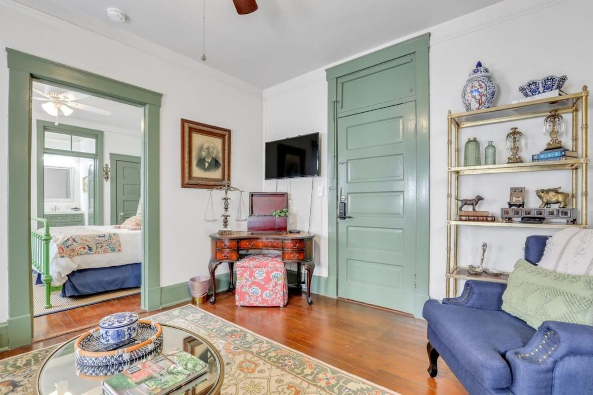 The Graham On Oglethorpe Square Villa ซาวานนาห์ ภายนอก รูปภาพ