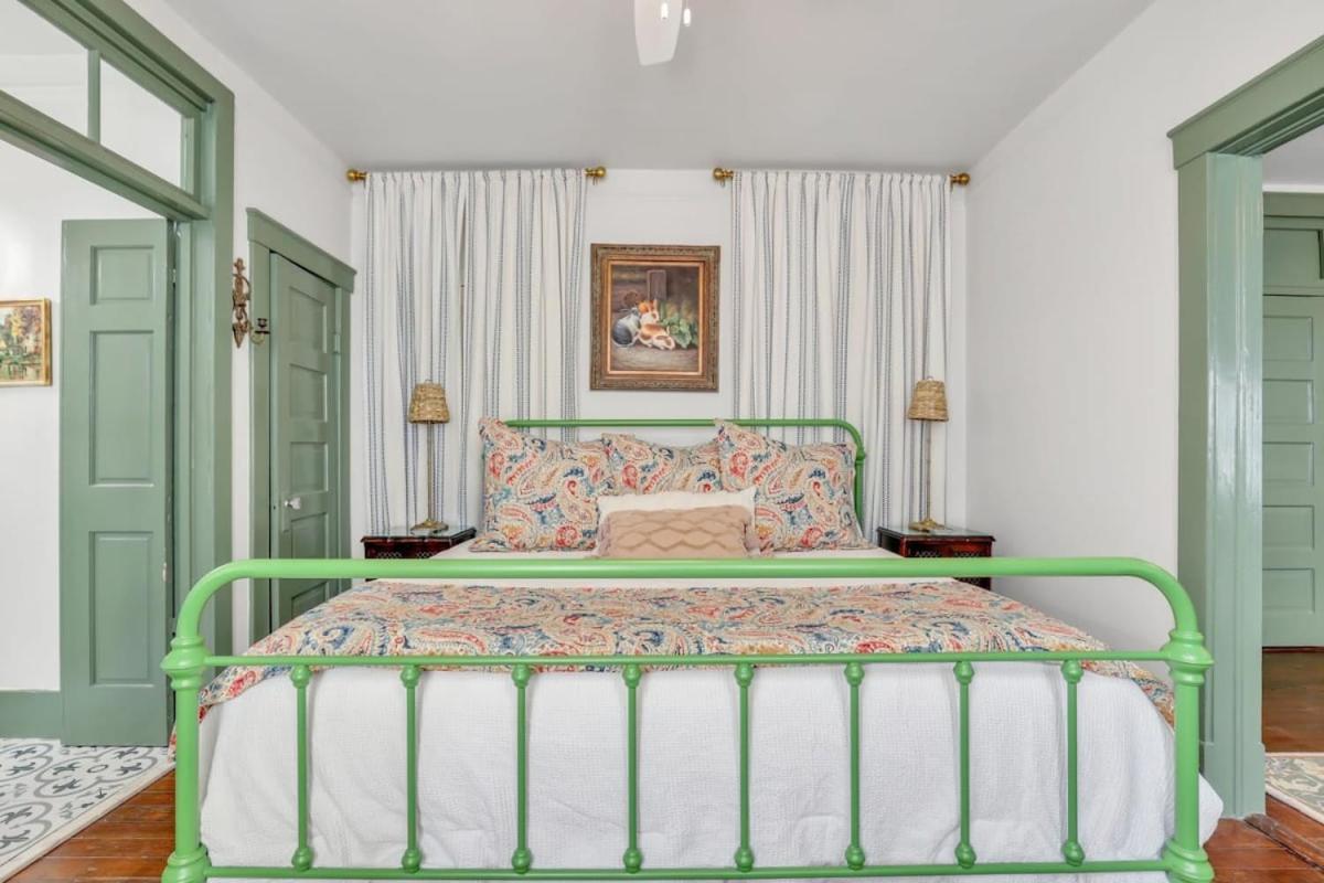 The Graham On Oglethorpe Square Villa ซาวานนาห์ ภายนอก รูปภาพ
